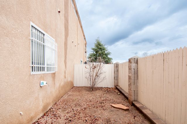 7239 Natalie Janae Lane NE, Albuquerque, NM 87109