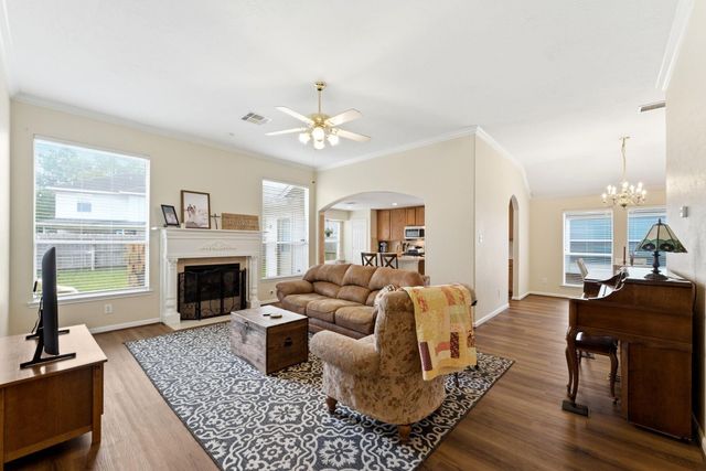 11122 Barrow Lane, Houston, TX 77065