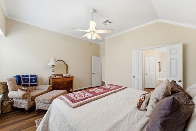 11122 Barrow Lane, Houston, TX 77065