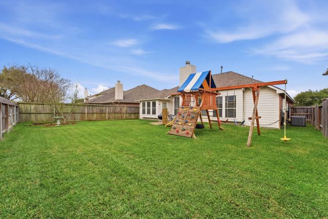 11122 Barrow Lane, Houston, TX 77065