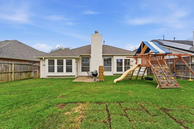 11122 Barrow Lane, Houston, TX 77065