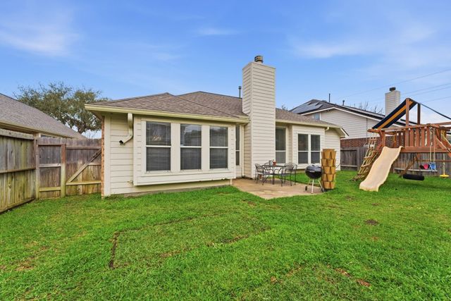 11122 Barrow Lane, Houston, TX 77065