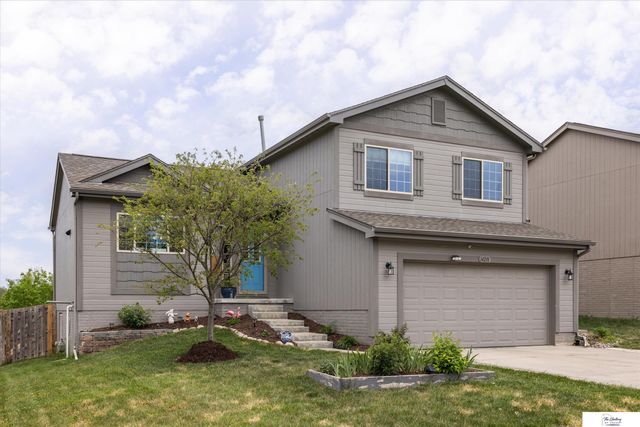 14218 WYOMING Street, Omaha, NE 68142