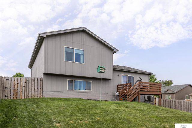 14218 WYOMING Street, Omaha, NE 68142