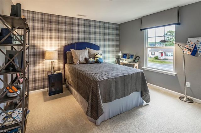 6023 Sam Callis CIR, Suffolk, VA 23435