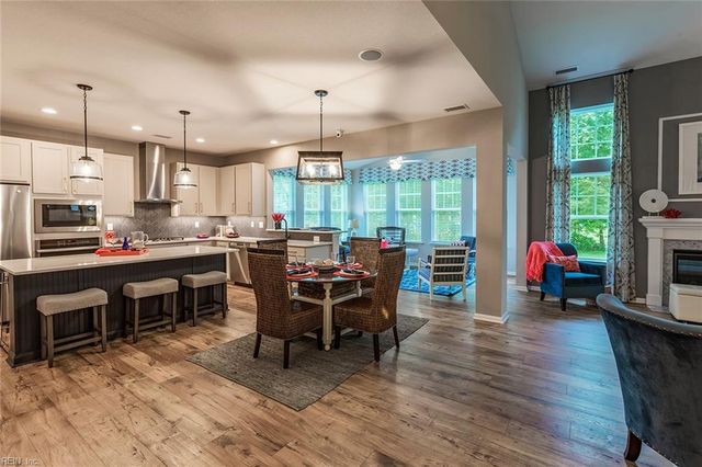 6023 Sam Callis CIR, Suffolk, VA 23435