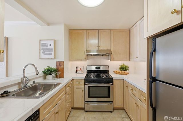 1650 Jackson Street 302, San Francisco, CA 94109