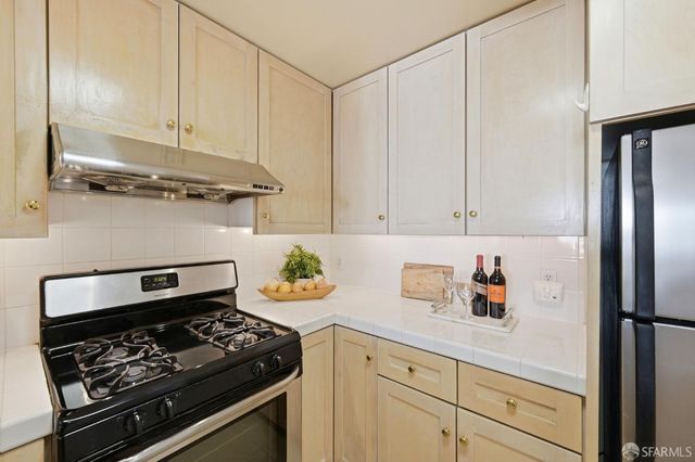 1650 Jackson Street 302, San Francisco, CA 94109