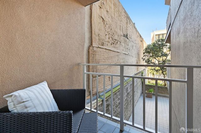 1650 Jackson Street 302, San Francisco, CA 94109