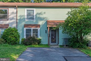 2622 CRANBERRY CIR, Harrisburg, PA 17110