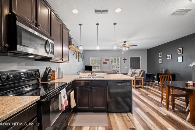 2738 HOLLYBROOK Lane, Orange Park, FL 32073