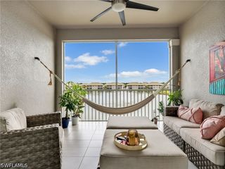163 Indies DR E 202, Naples, FL 34114