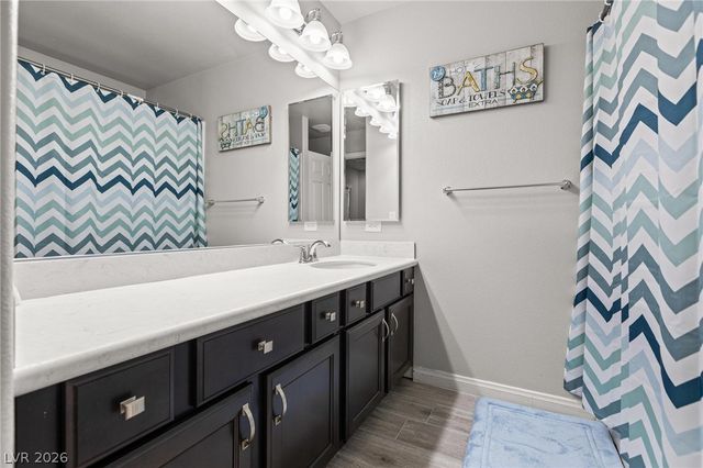 9804 Kodiak Island Court, Las Vegas, NV 89141