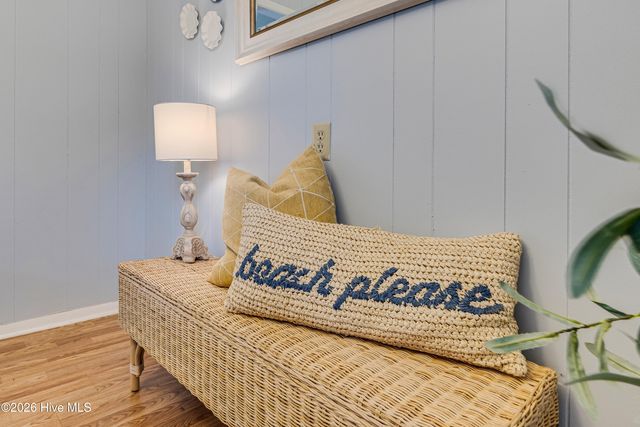 139 NE 39th Street, Oak Island, NC 28465