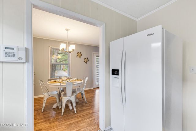 139 NE 39th Street, Oak Island, NC 28465
