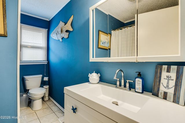 139 NE 39th Street, Oak Island, NC 28465