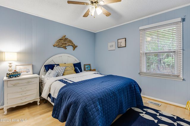 139 NE 39th Street, Oak Island, NC 28465
