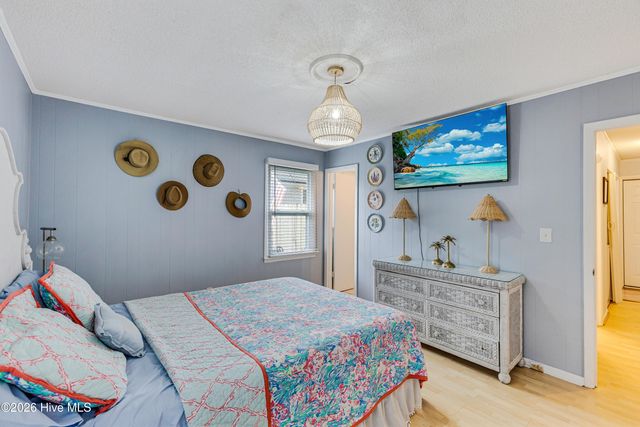 139 NE 39th Street, Oak Island, NC 28465