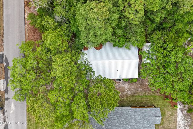 139 NE 39th Street, Oak Island, NC 28465
