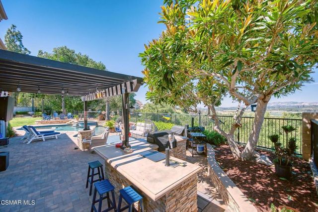 11530 Northdale Drive, Moorpark, CA 93021