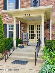 263 Stonehenge Dr 104, Louisville, KY 40207