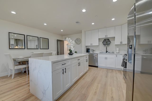 12871 W Osborne Street, Arleta, CA 91331