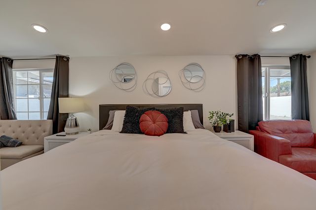 12871 W Osborne Street, Arleta, CA 91331