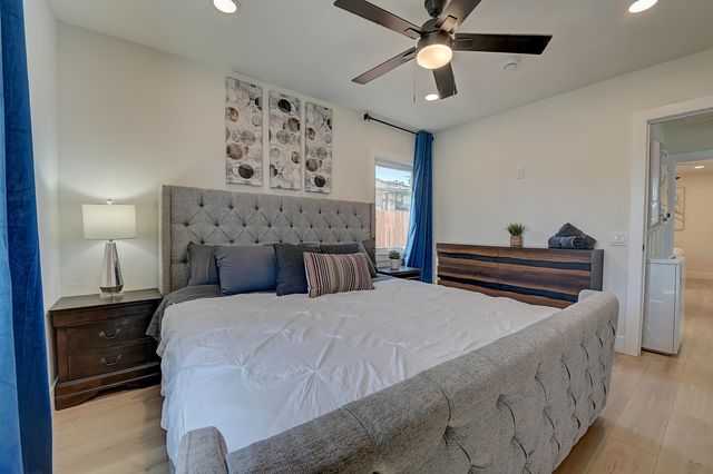 12871 W Osborne Street, Arleta, CA 91331