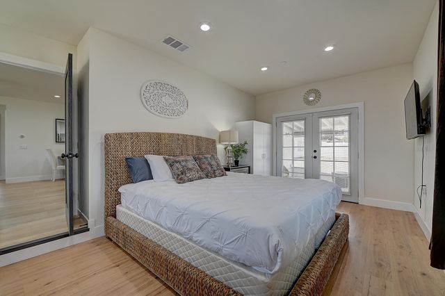 12871 W Osborne Street, Arleta, CA 91331