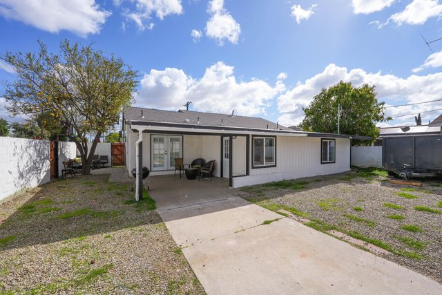 12871 W Osborne Street, Arleta, CA 91331