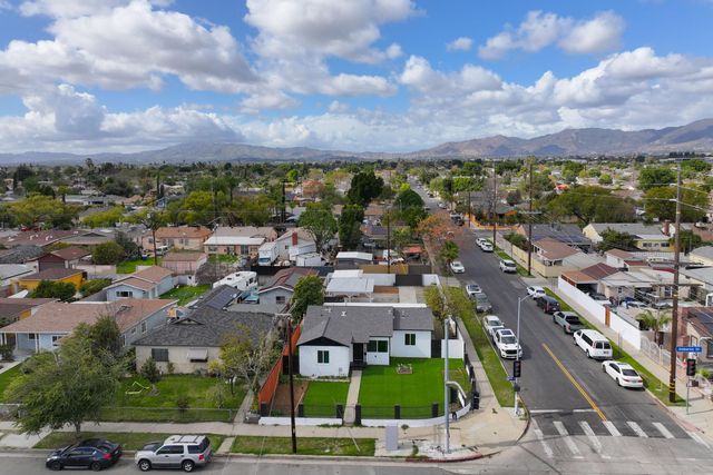 12871 W Osborne Street, Arleta, CA 91331