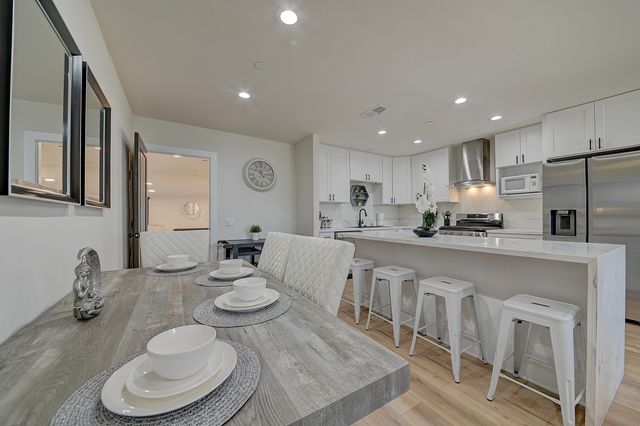 12871 W Osborne Street, Arleta, CA 91331