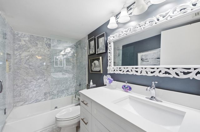 15461 Pembridge Drive 207, Delray Beach, FL 33484