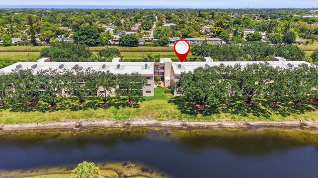 15461 Pembridge Drive 207, Delray Beach, FL 33484