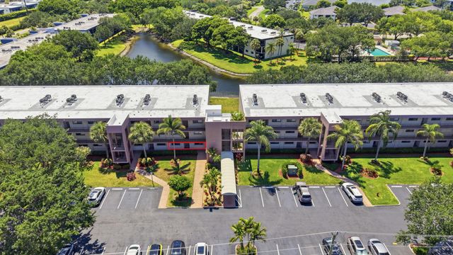 15461 Pembridge Drive 207, Delray Beach, FL 33484
