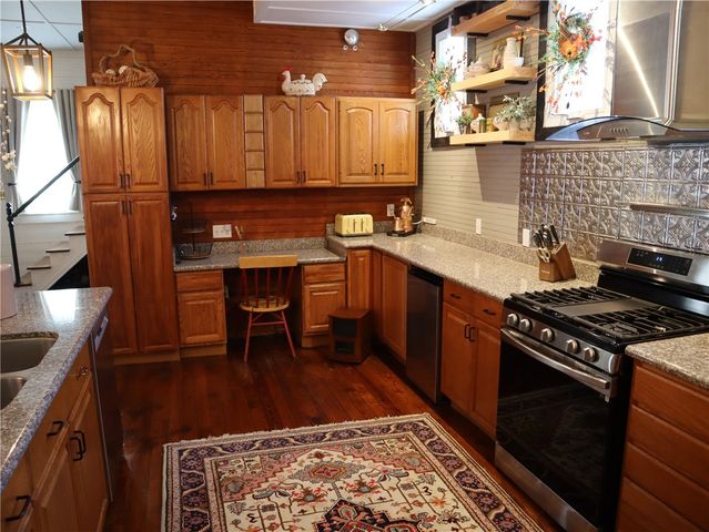 8 Van Dyke Avenue, Harpersfield, NY 12167