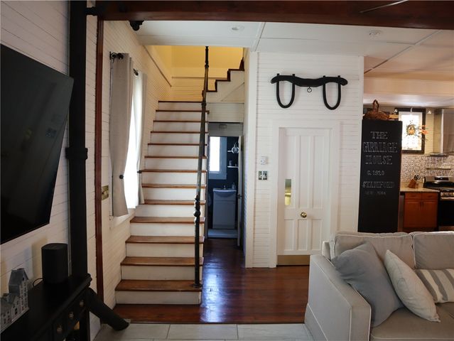 8 Van Dyke Avenue, Harpersfield, NY 12167