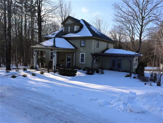 8 Van Dyke Avenue, Harpersfield, NY 12167