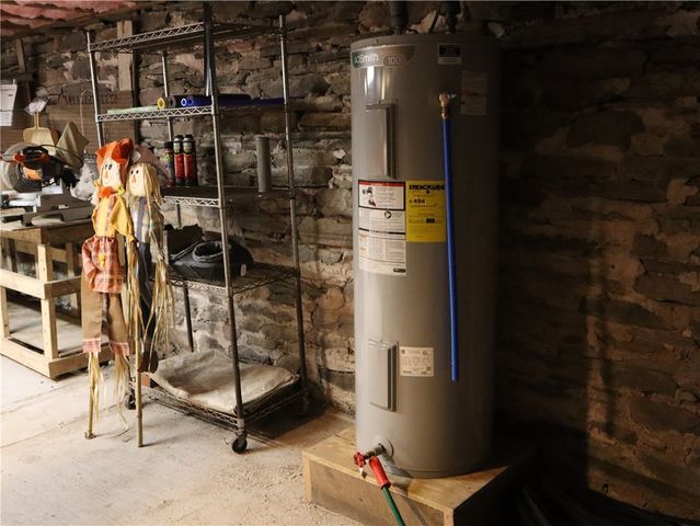 8 Van Dyke Avenue, Harpersfield, NY 12167