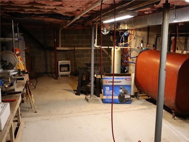 8 Van Dyke Avenue, Harpersfield, NY 12167