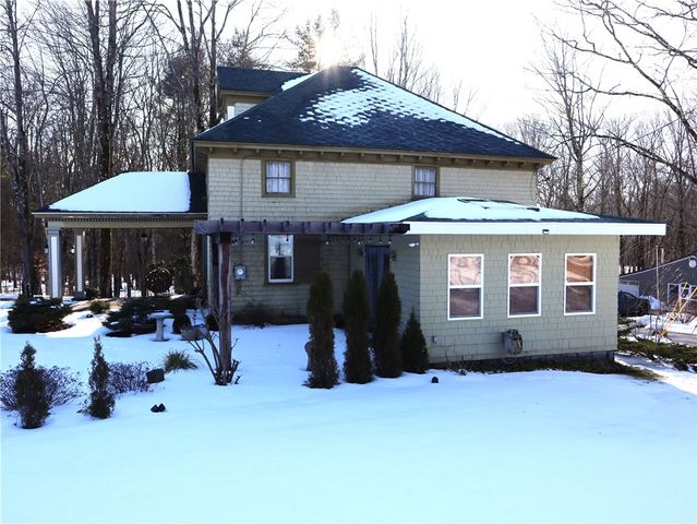 8 Van Dyke Avenue, Harpersfield, NY 12167