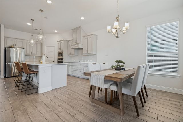 709 Winecup Way, Midlothian, TX 76065