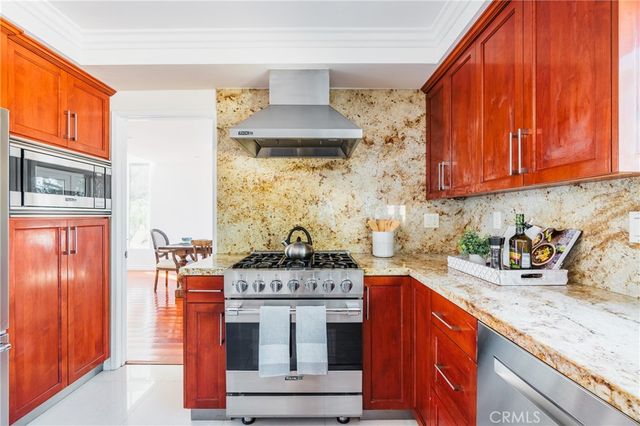 21793 Planewood Drive, Woodland Hills, CA 91364