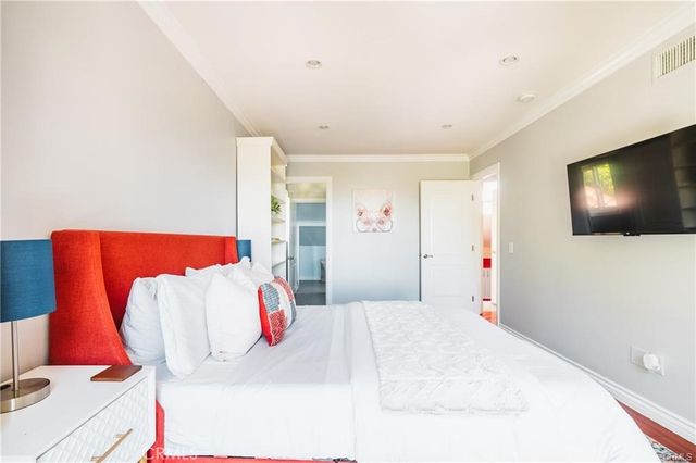 21793 Planewood Drive, Woodland Hills, CA 91364