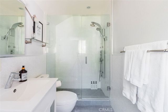 21793 Planewood Drive, Woodland Hills, CA 91364