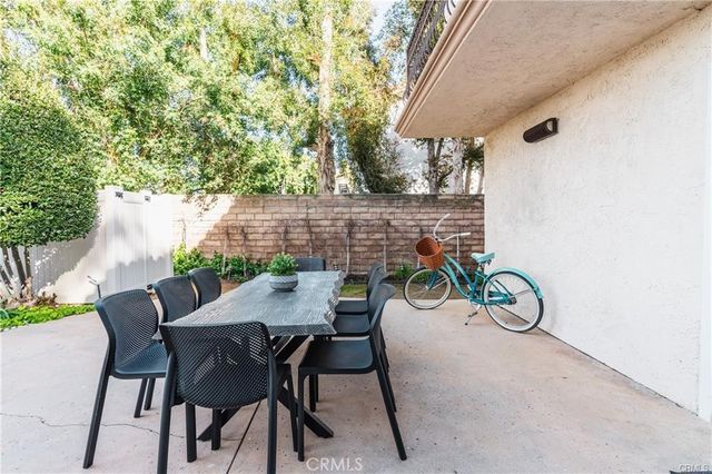 21793 Planewood Drive, Woodland Hills, CA 91364
