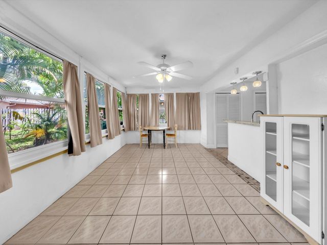 4935 NW 54th Street, Tamarac, FL 33319
