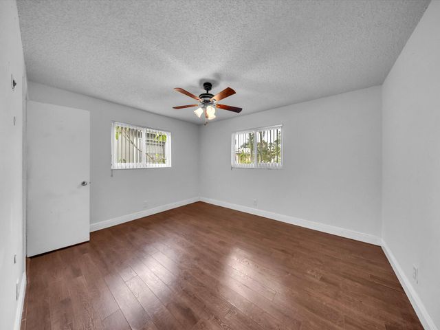 4935 NW 54th Street, Tamarac, FL 33319