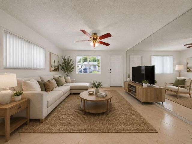 4935 NW 54th Street, Tamarac, FL 33319