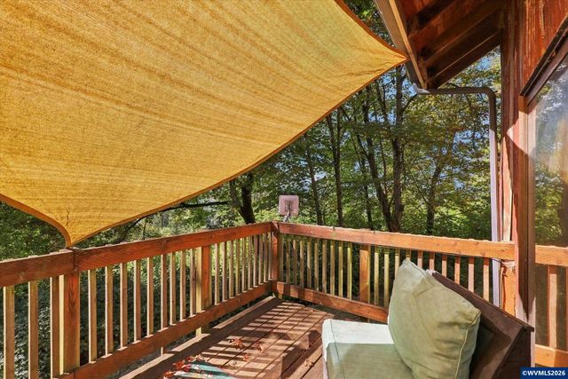6596 River Rd S, Salem, OR 97306